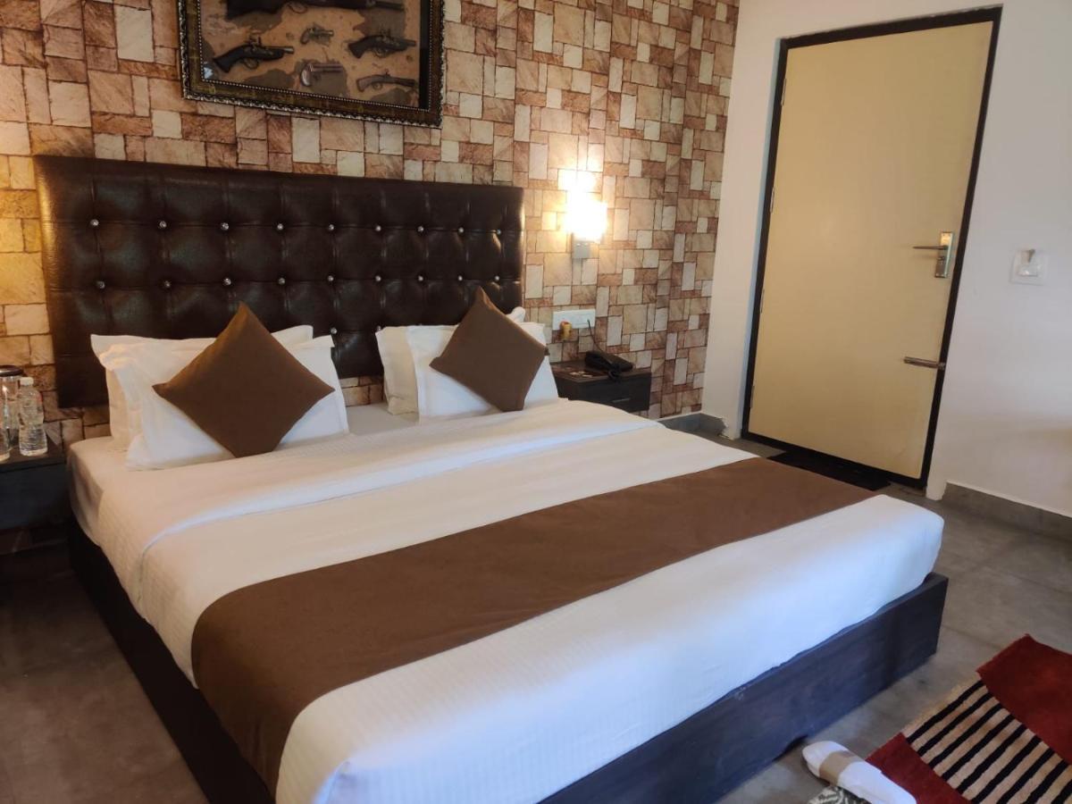 Misty Rain Estate Hotell Madikeri Eksteriør bilde