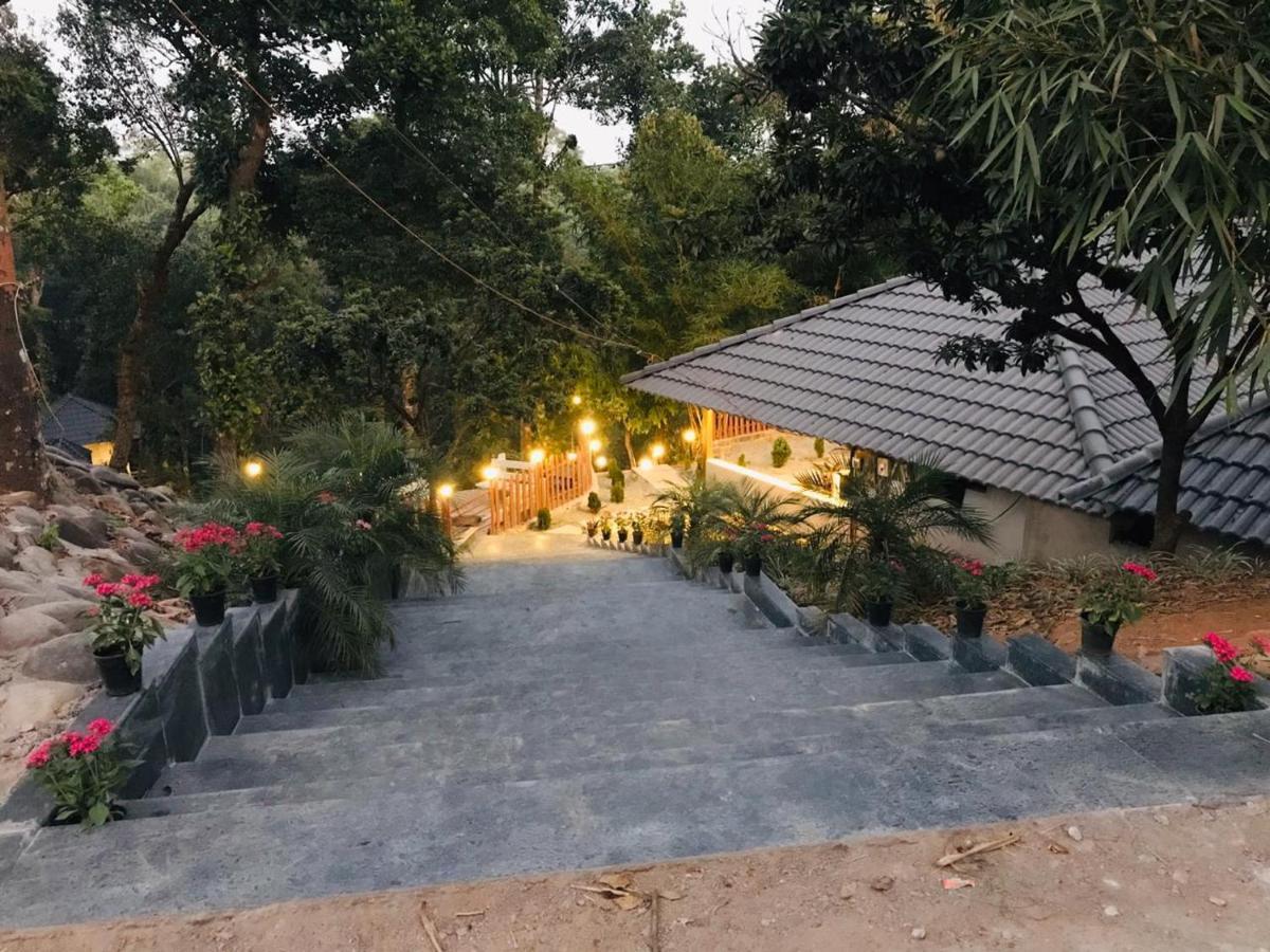 Misty Rain Estate Hotell Madikeri Eksteriør bilde