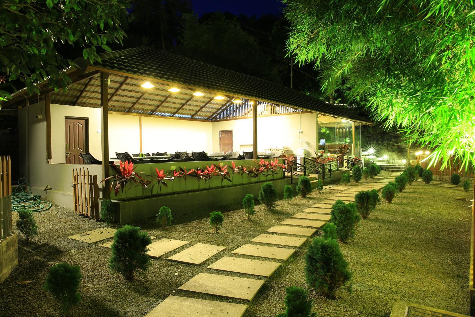 Misty Rain Estate Hotell Madikeri Eksteriør bilde